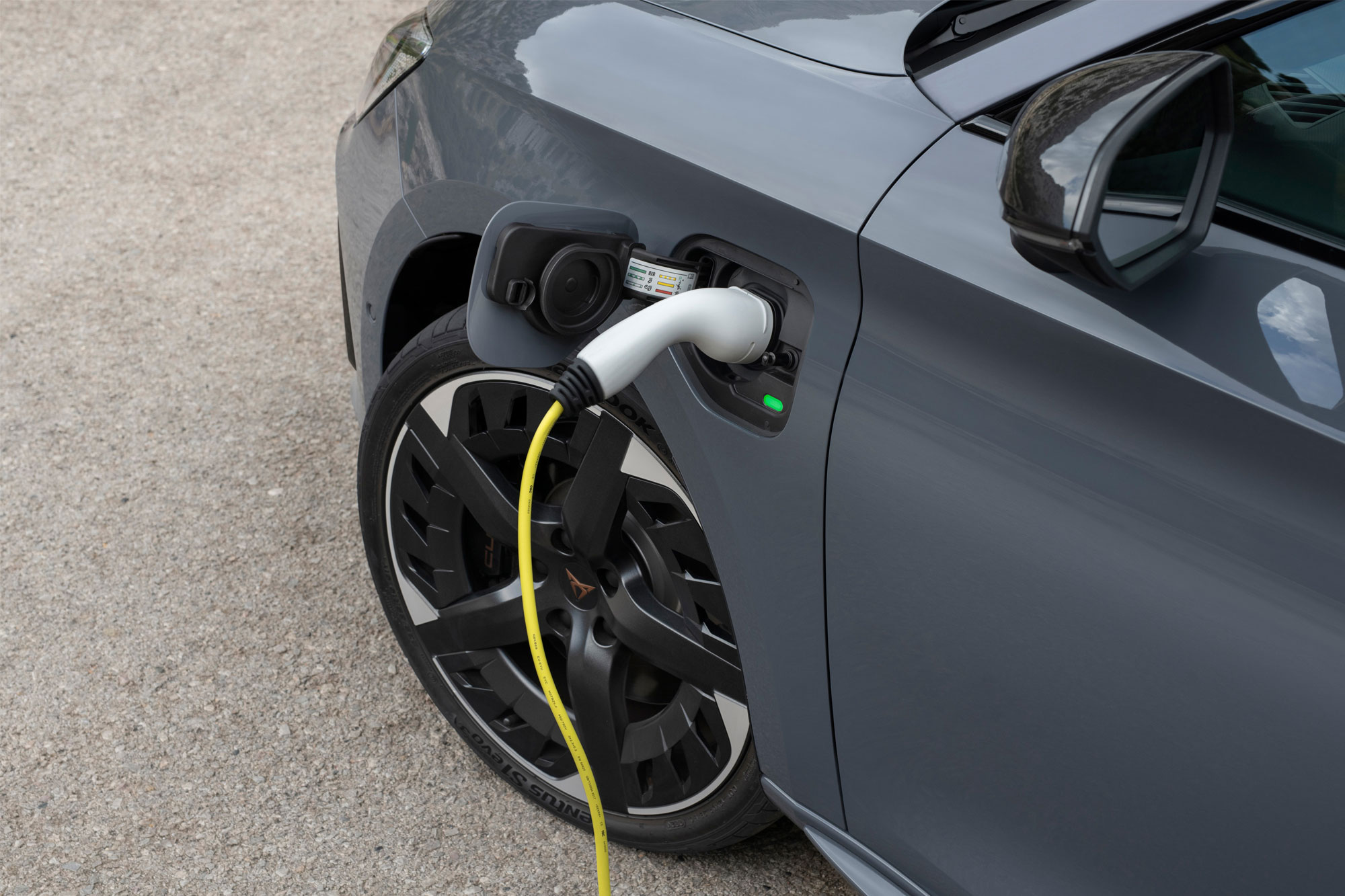 Το νέο Cupra Leon e-Hybrid ήρθε στην Ελλάδα