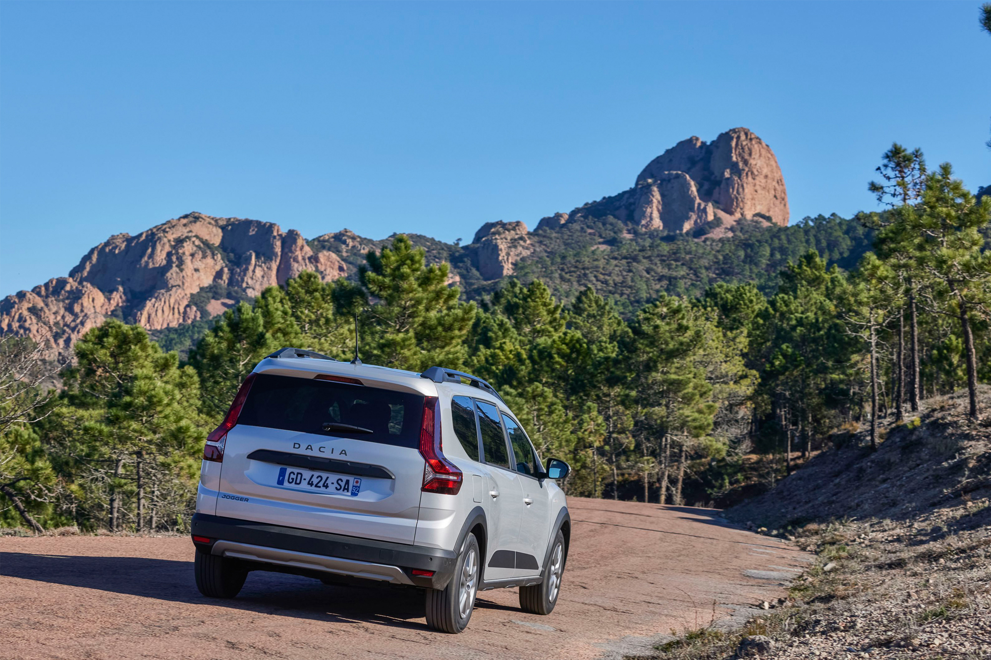 Επίσημο: Το Dacia Jogger ήρθε στην Ελλάδα