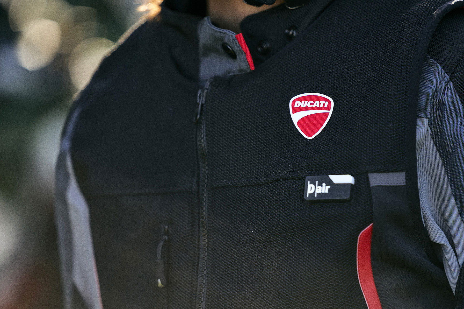 Ducati Smart Jacket, γιλέκο με αερόσακο