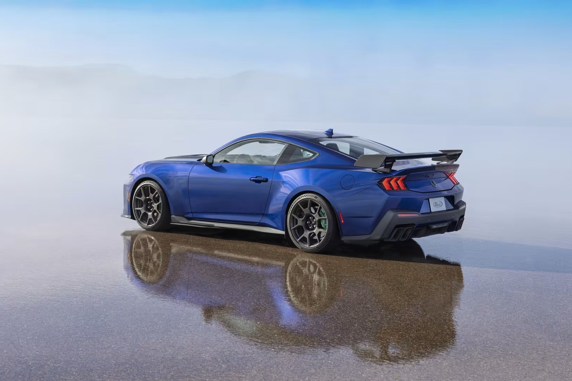 Ford Mustang Dark Horse SC: Κομπρεσοράτη και ξεκάθαρα προσανατολισμένη στην πίστα 