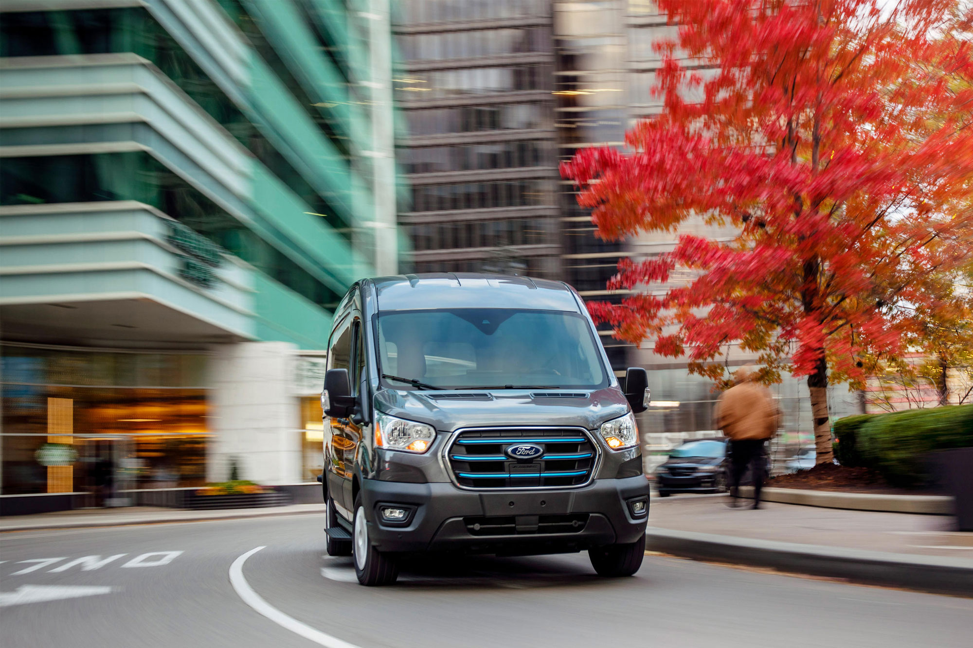 Πρεμιέρα για το νέο, πλήρως ηλεκτρικό Ford E-Transit