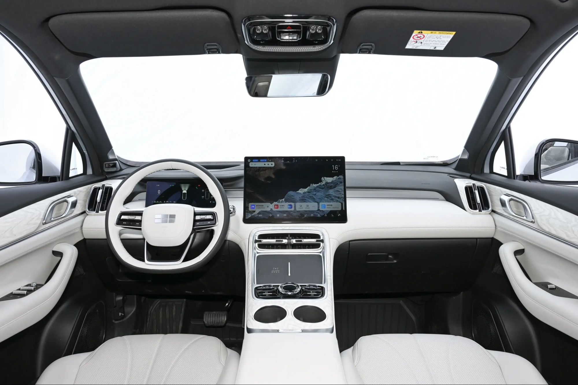 Geely Galaxy M7: Plug-in hybrid με έως 1.700km αυτονομία 
