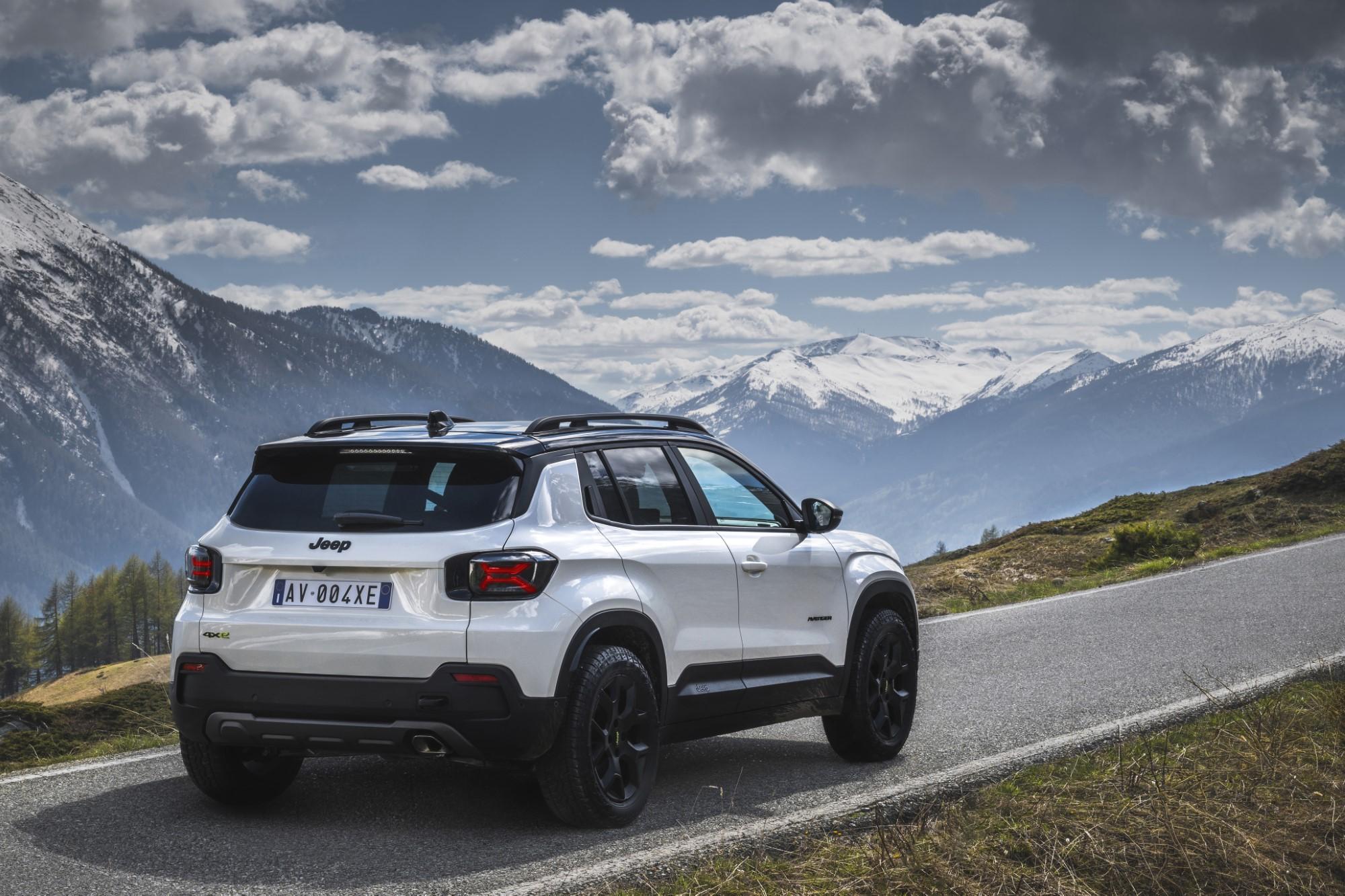 Επίσημη αποκάλυψη του νέου Jeep Avenger 4xe