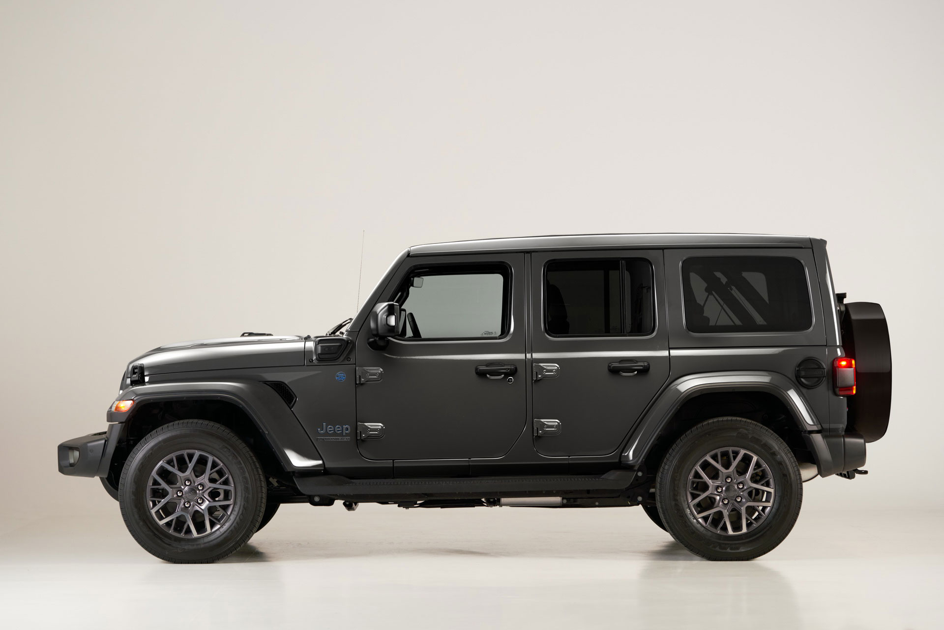 Tο νέο Plug-in Jeep Wrangler 4xe σύντομα κοντά μας!