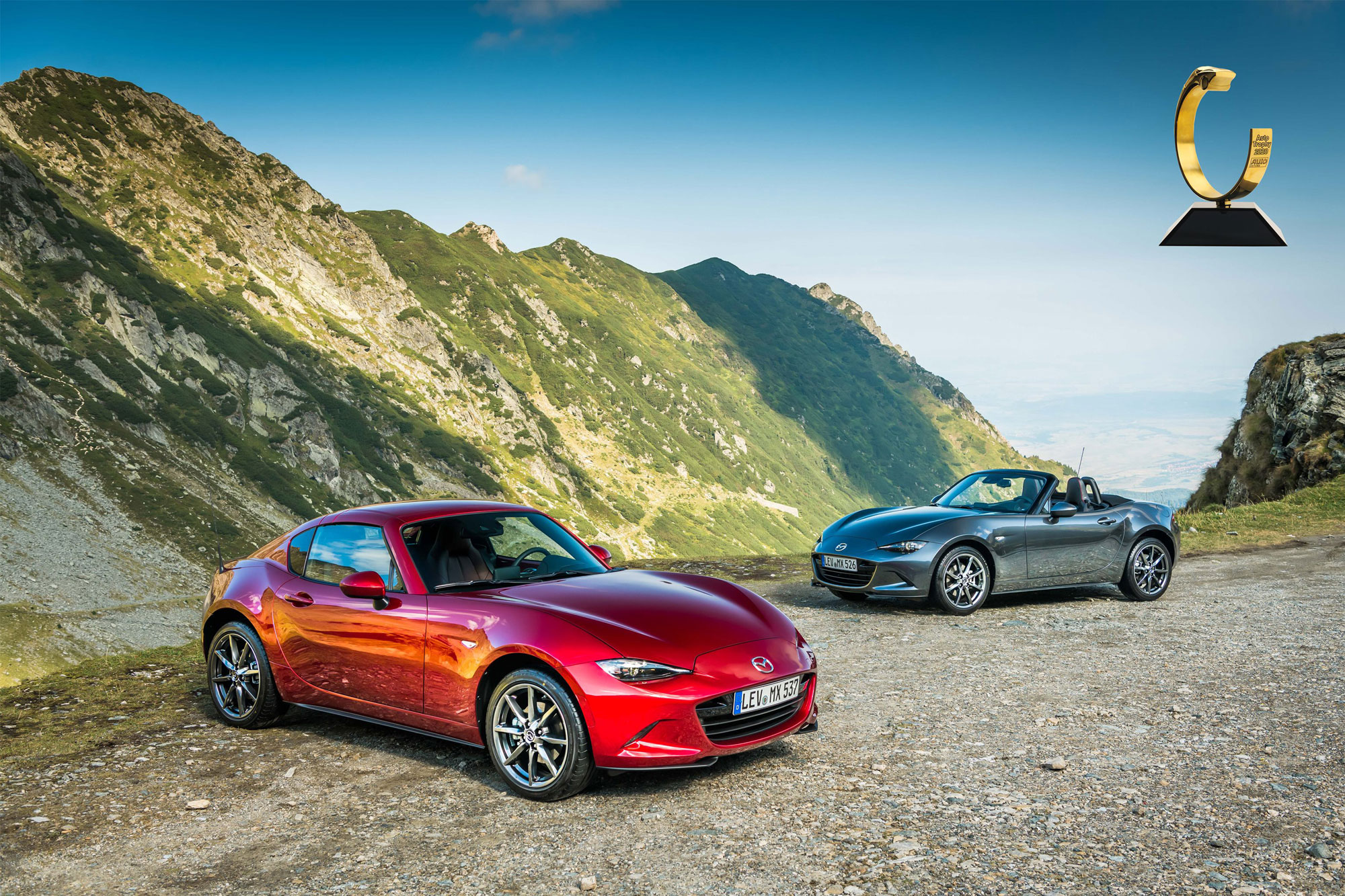 Tο Mazda MX-5 κατακτά το βραβείο Auto Trophy 