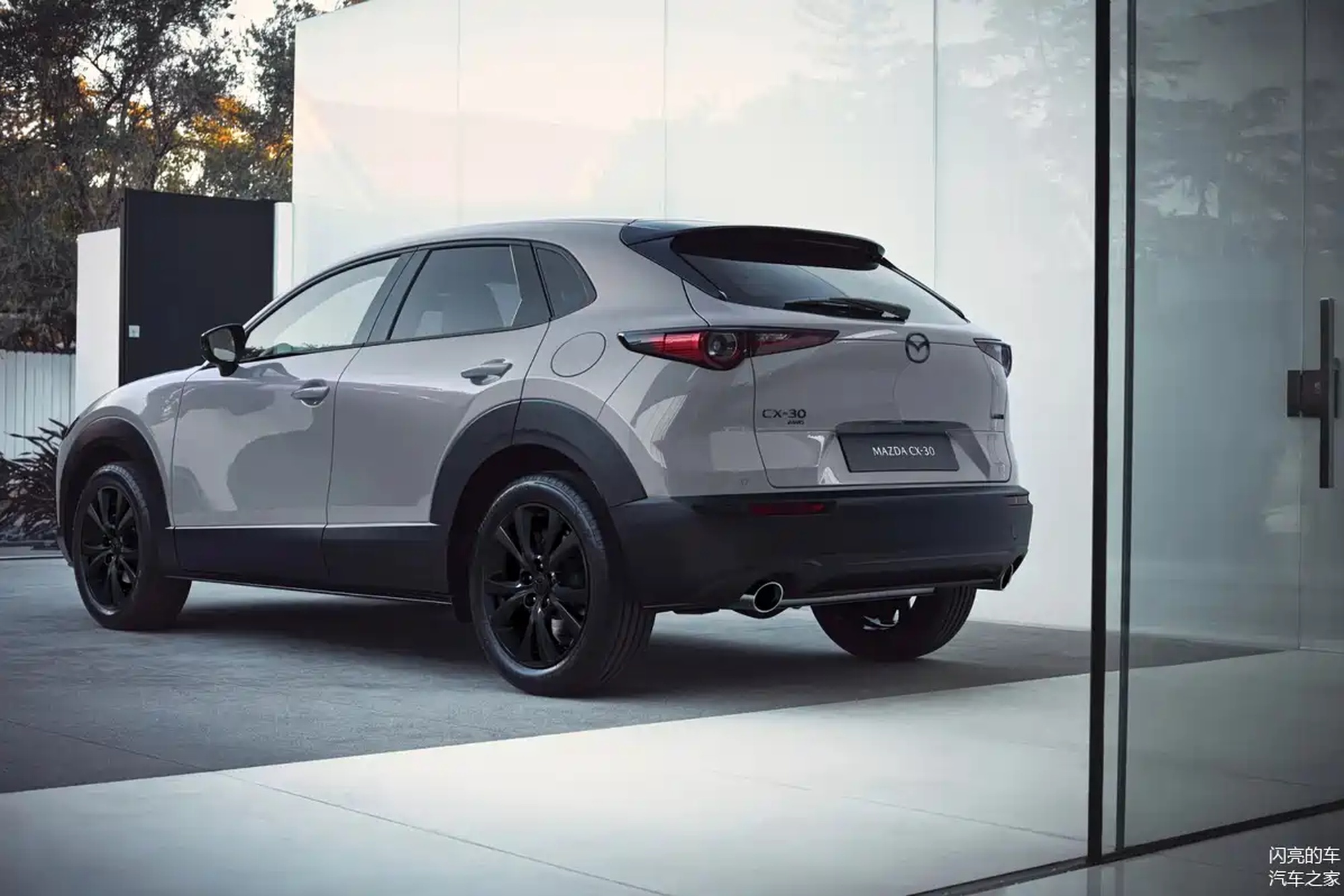 Το Mazda CX-30 ανανεώνεται διακριτικά και αποκτά περισσότερη τεχνολογία 