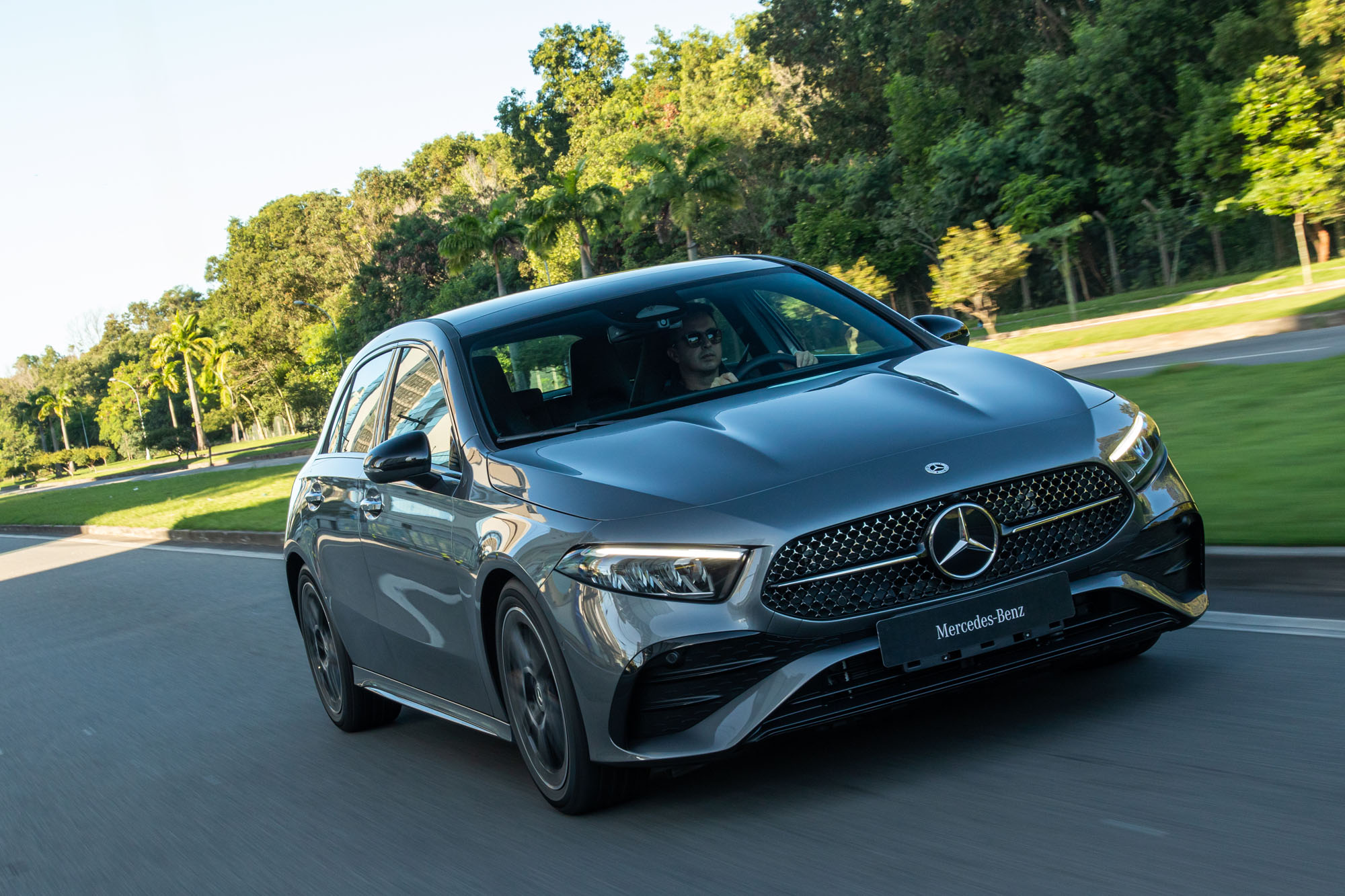 Νέα επετειακή τιμή για την Mercedes-Benz A200 με όφελος σχεδόν 3.000 ευρώ