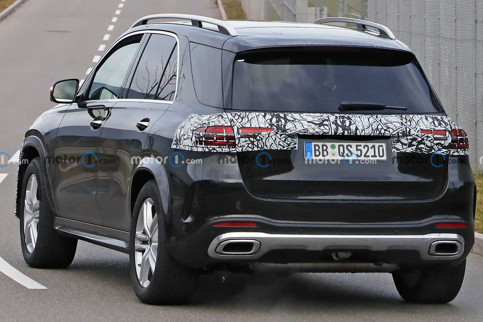 Spyshots: Mercedes-Benz GLE