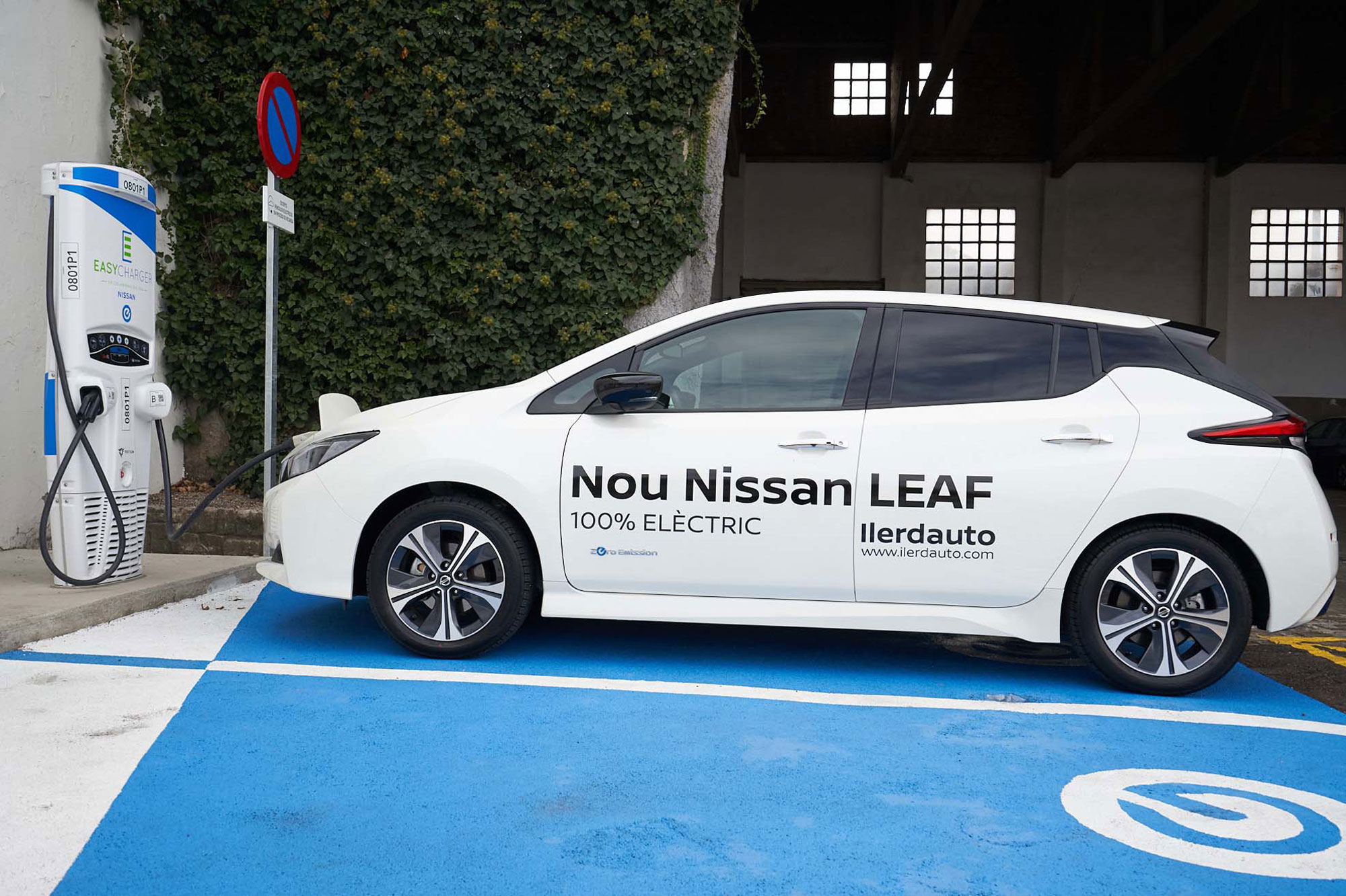 Συνεργασία Nissan και Easycharger