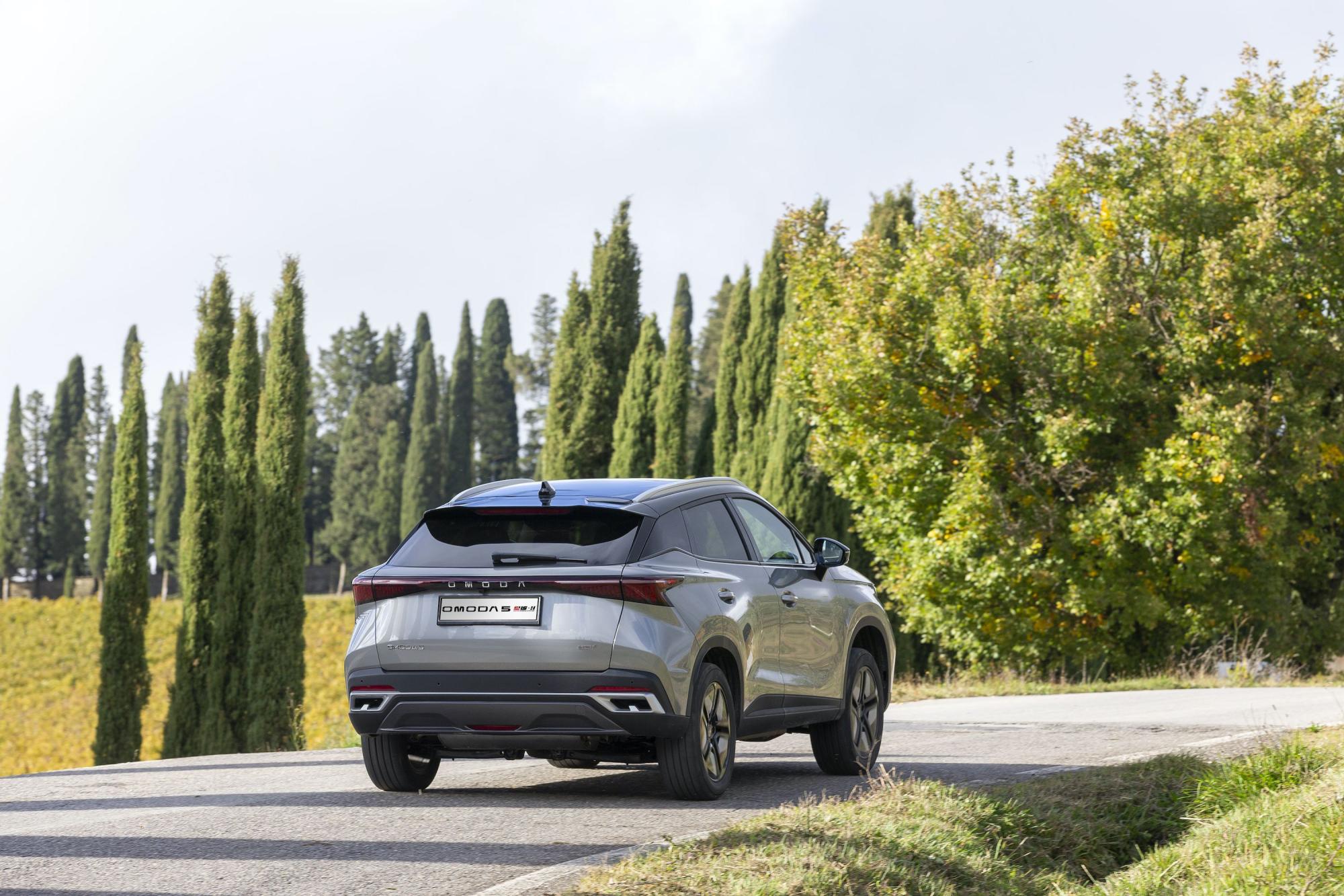 Πρεμιέρα στην Ελλάδα για τα Omoda 5 SHS-H και Omoda 9 SHS-P AWD