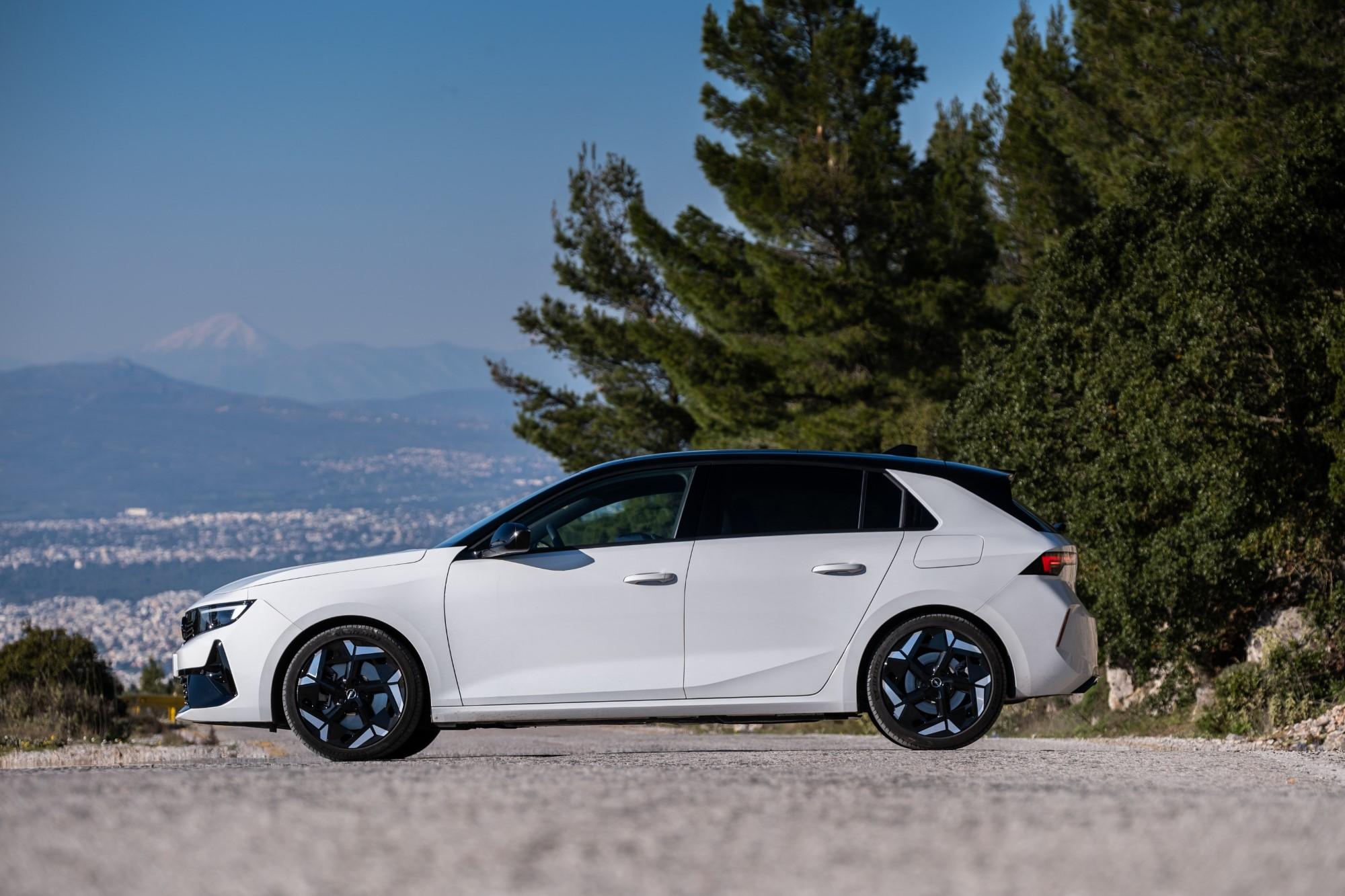 Test: Opel Astra GSe Plug-in Hybrid 225Ps