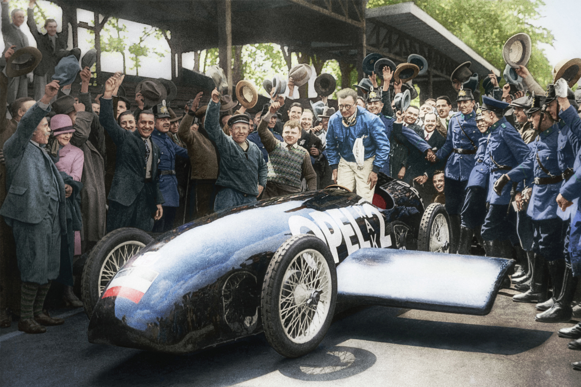 100 Χρόνια από τη νίκη της Opel στον πρώτο αγώνα στην πίστα του Avus
