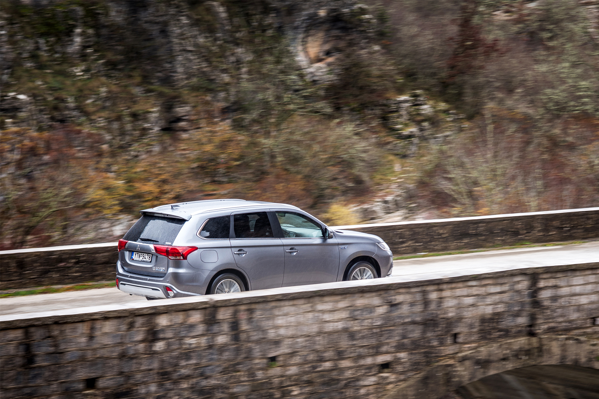 Mitsubishi Outlander PHEV 2.4lt 225Ps