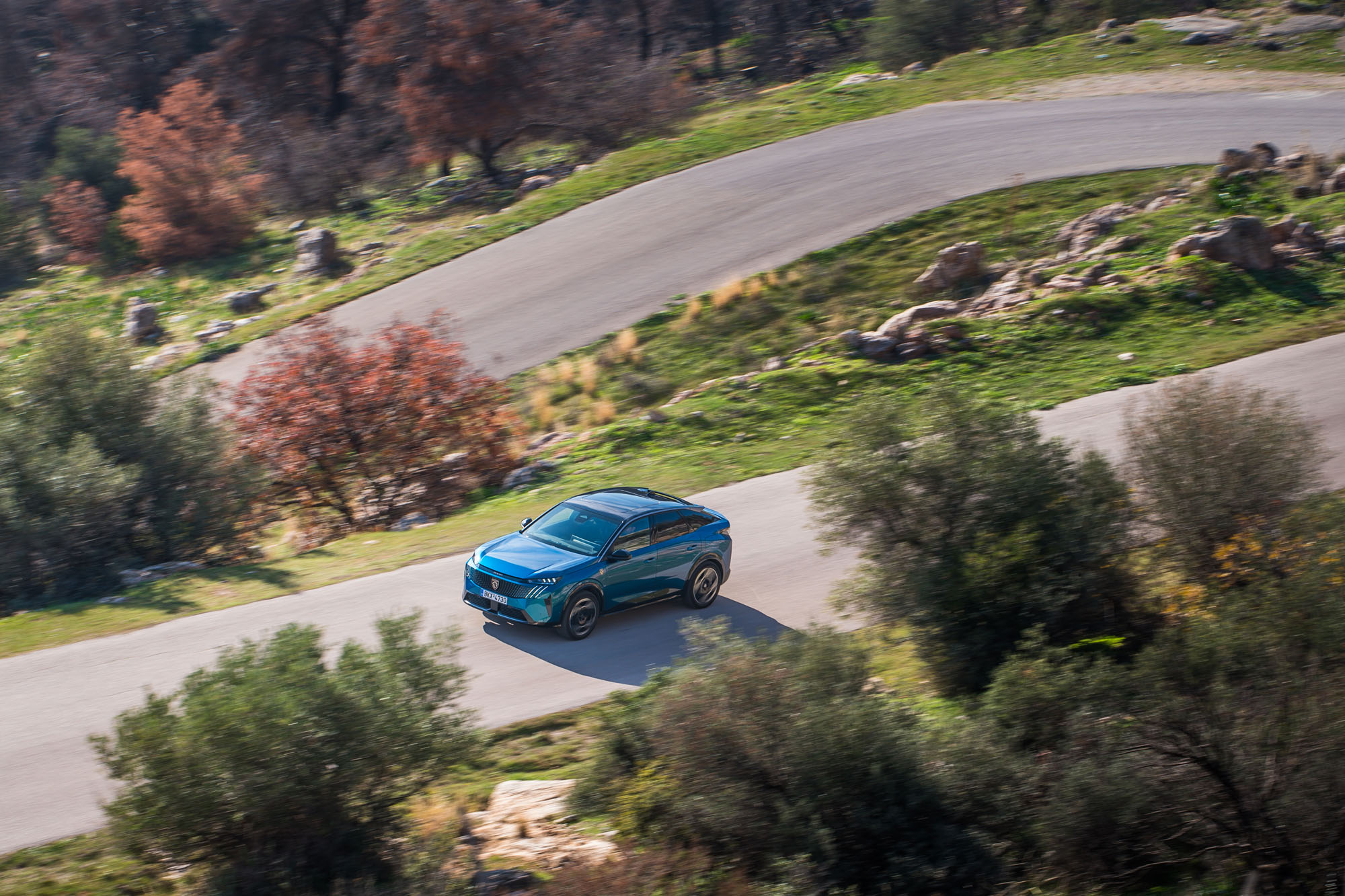 Test: Peugeot E-3008 73kWh 210Ps