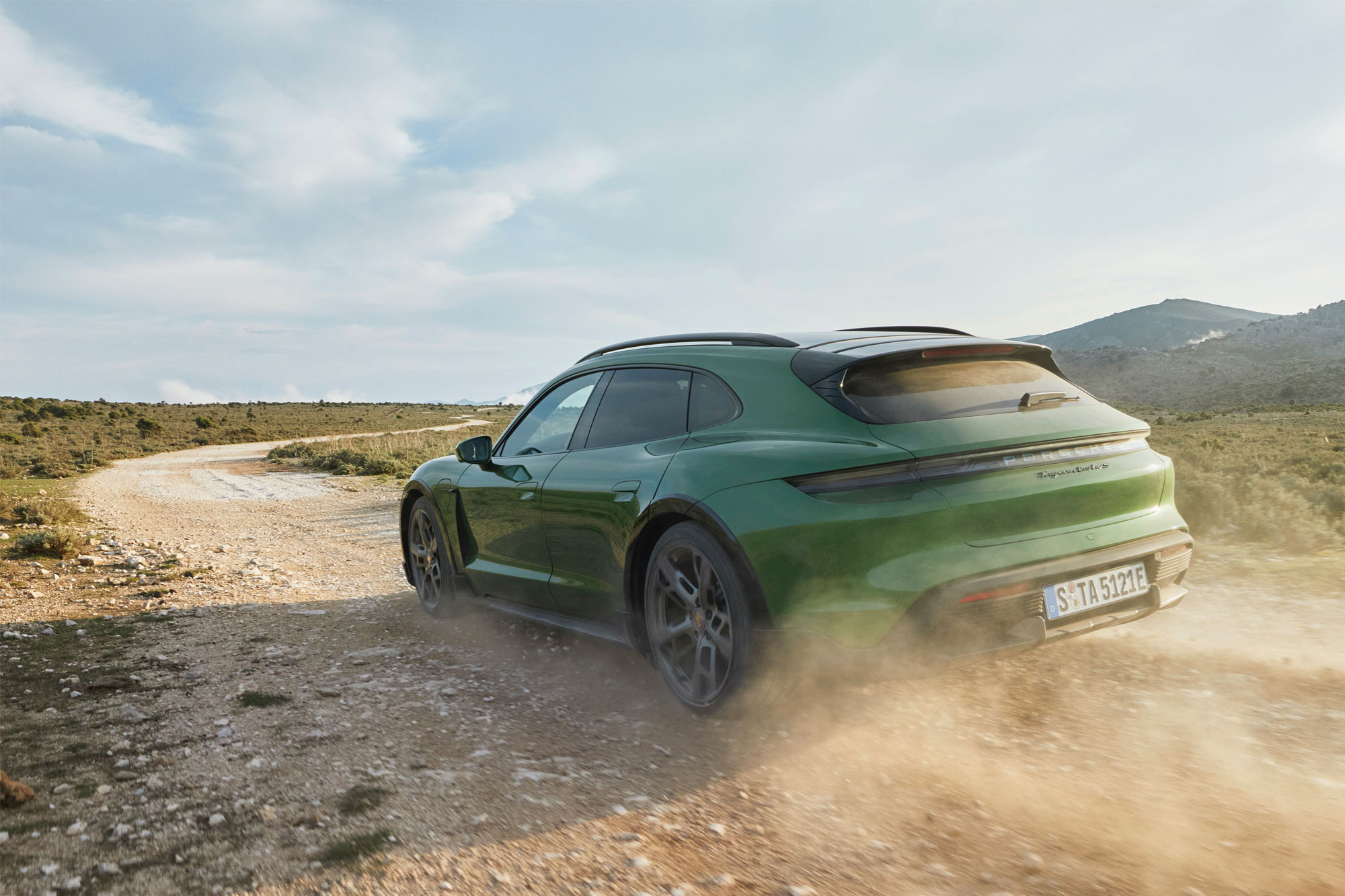 Επίσημο: Porsche Taycan Cross Turismo