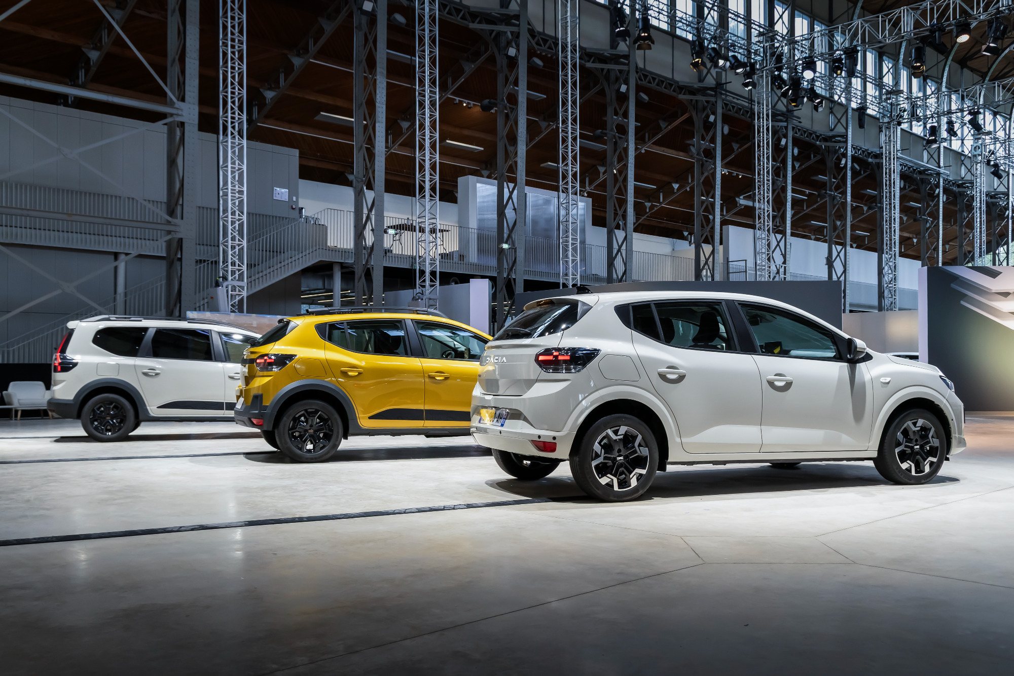 Ανανέωση για τα Dacia Sandero, Sandero Stepway, Logan και Jogger