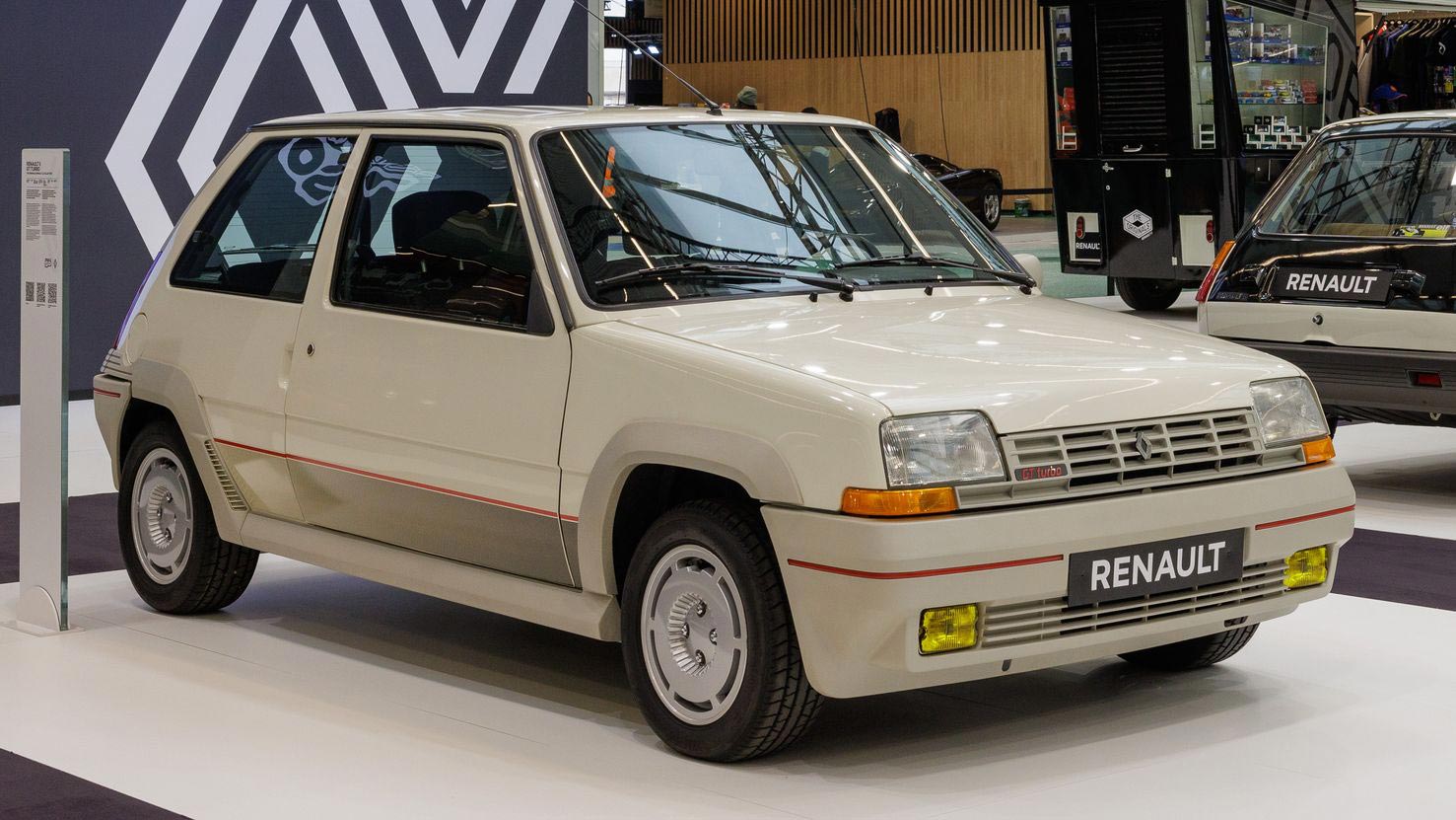 To Renault 5 γιορτάζει τα 50 του χρόνια