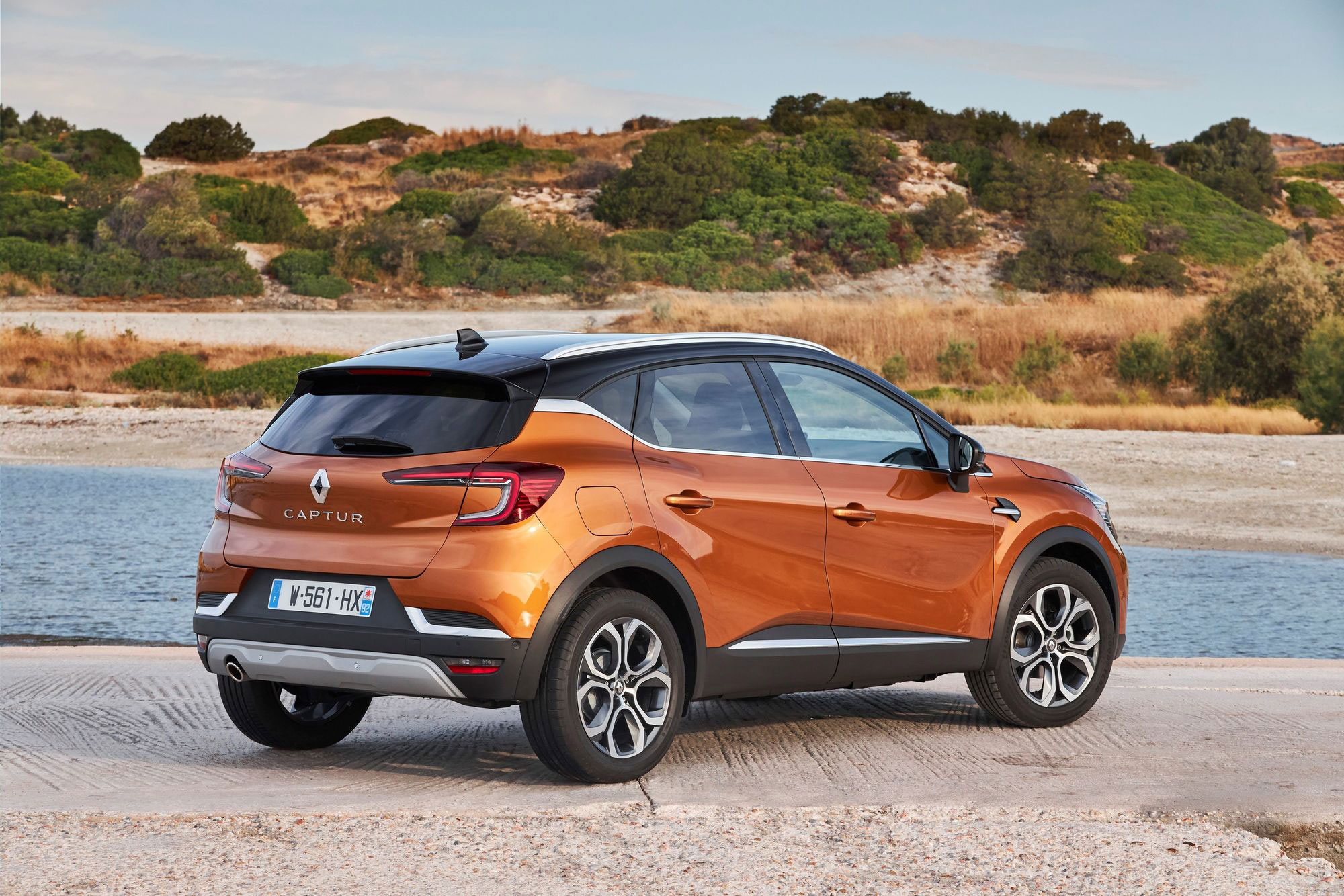 Το νέο Renault Captur είναι το  Αυτοκίνητο της Χρονιάς 2021 για την Ελλάδα! 