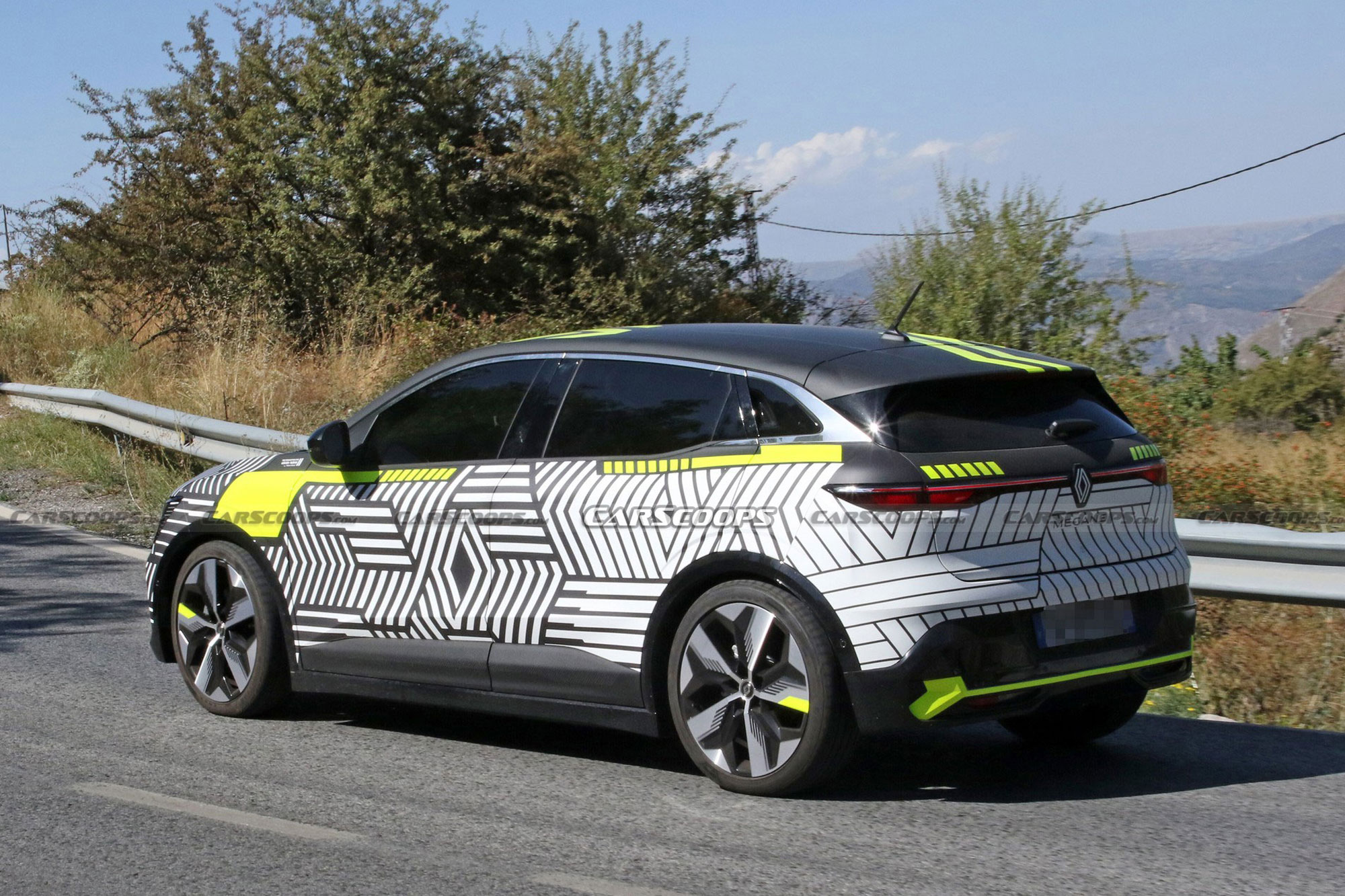 Spy-shots: Renault Megane E-Tech Electric