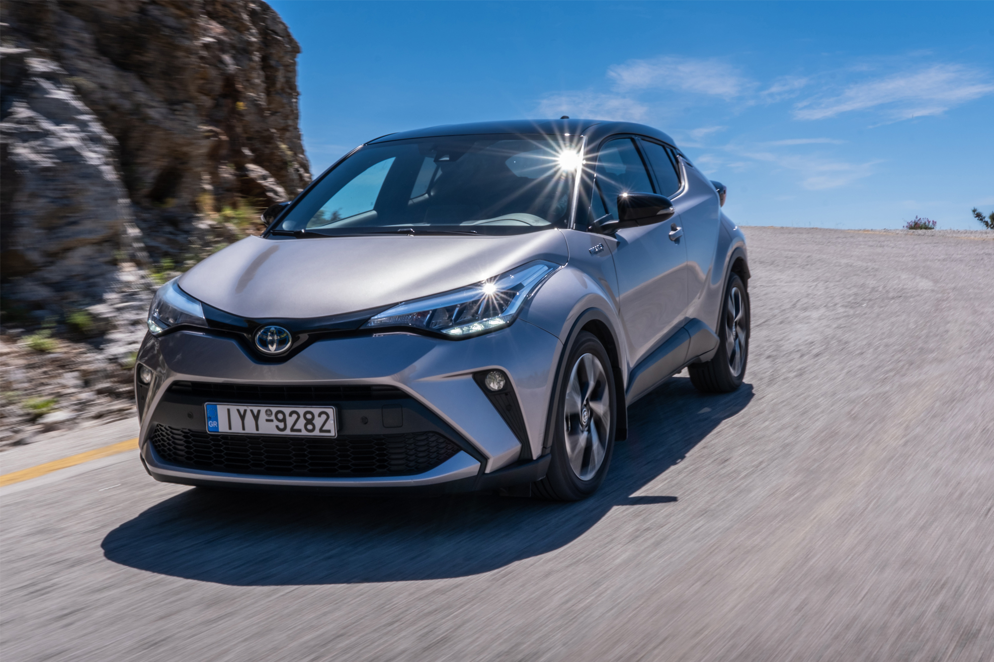 Toyota C-HR 1.8 HSD 122Ps