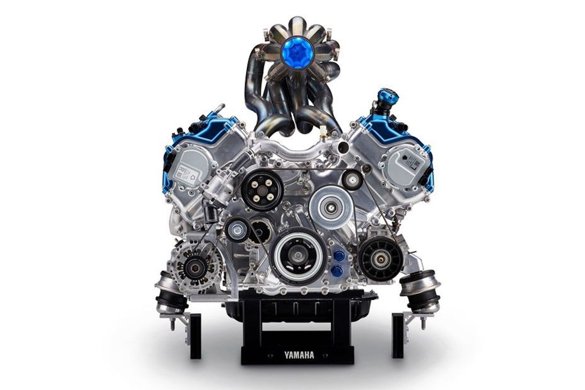 V8 των 450Ps από την Yamaha και την Toyota
