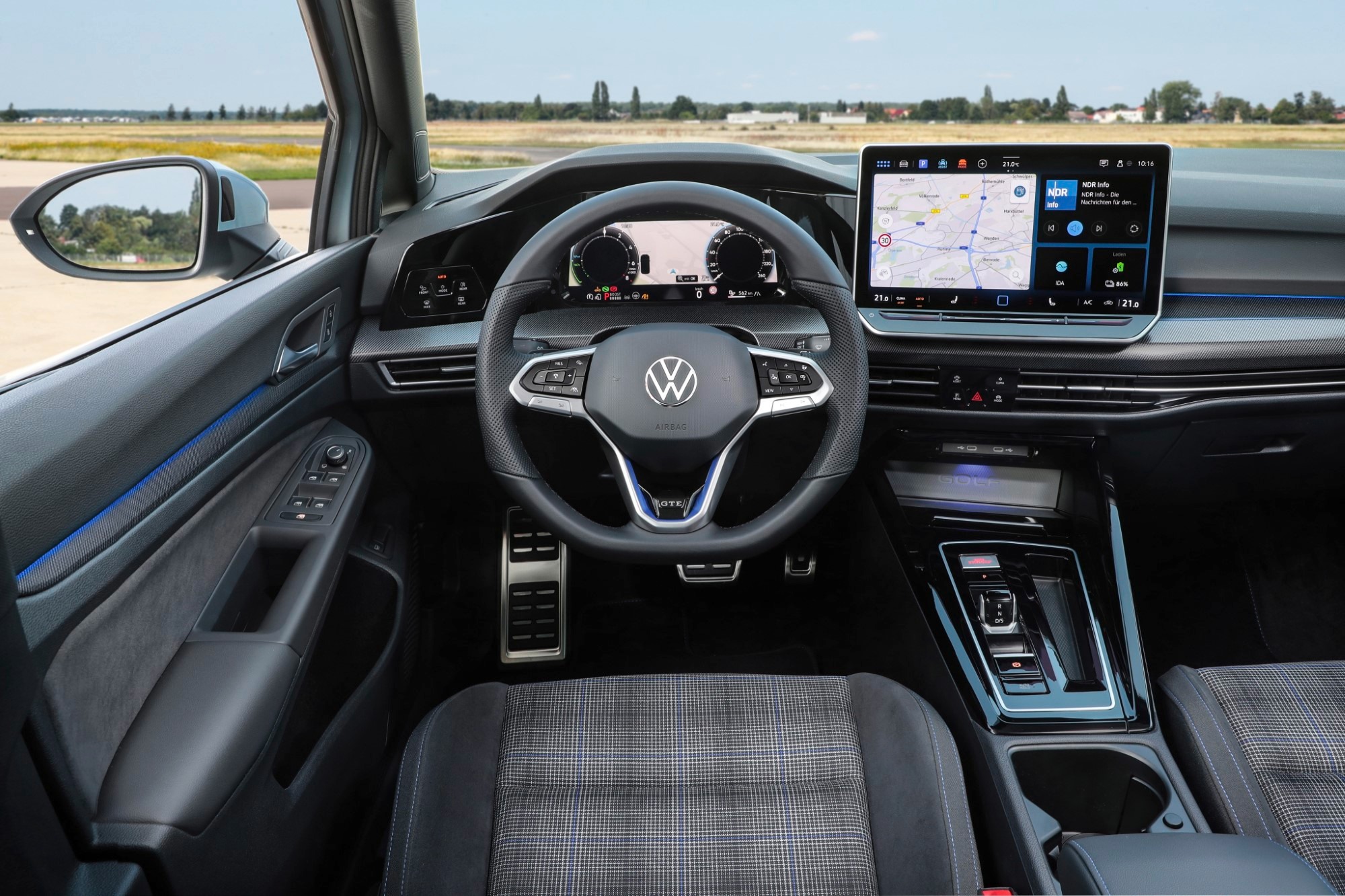 Επίσημο: Το ανανεωμένο Volkswagen Golf