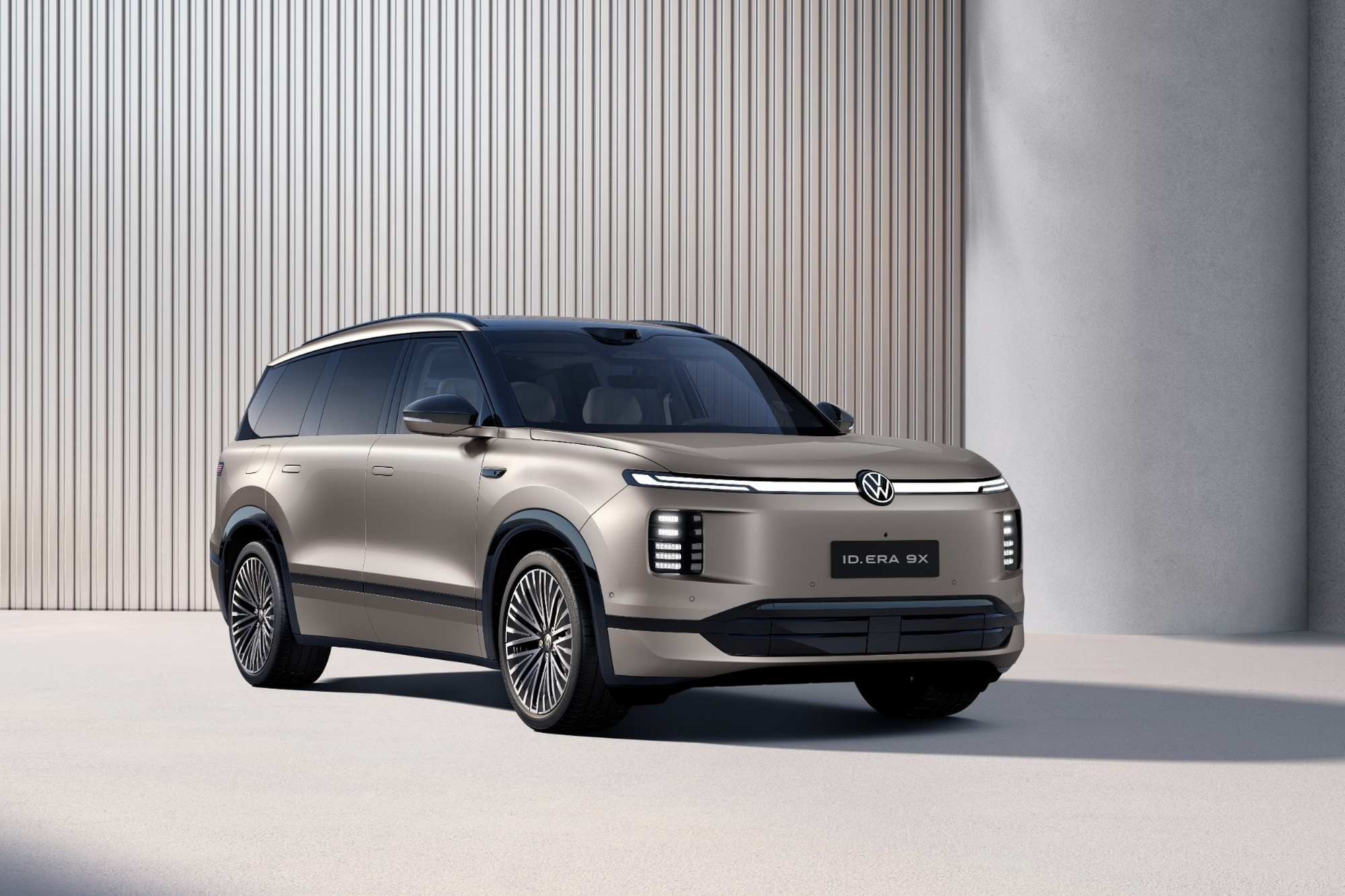 Volkswagen ID Era 9X: Η VW αποκάλυψε το πρώτο μοντέλο της νέας πλατφόρμας ReEV  