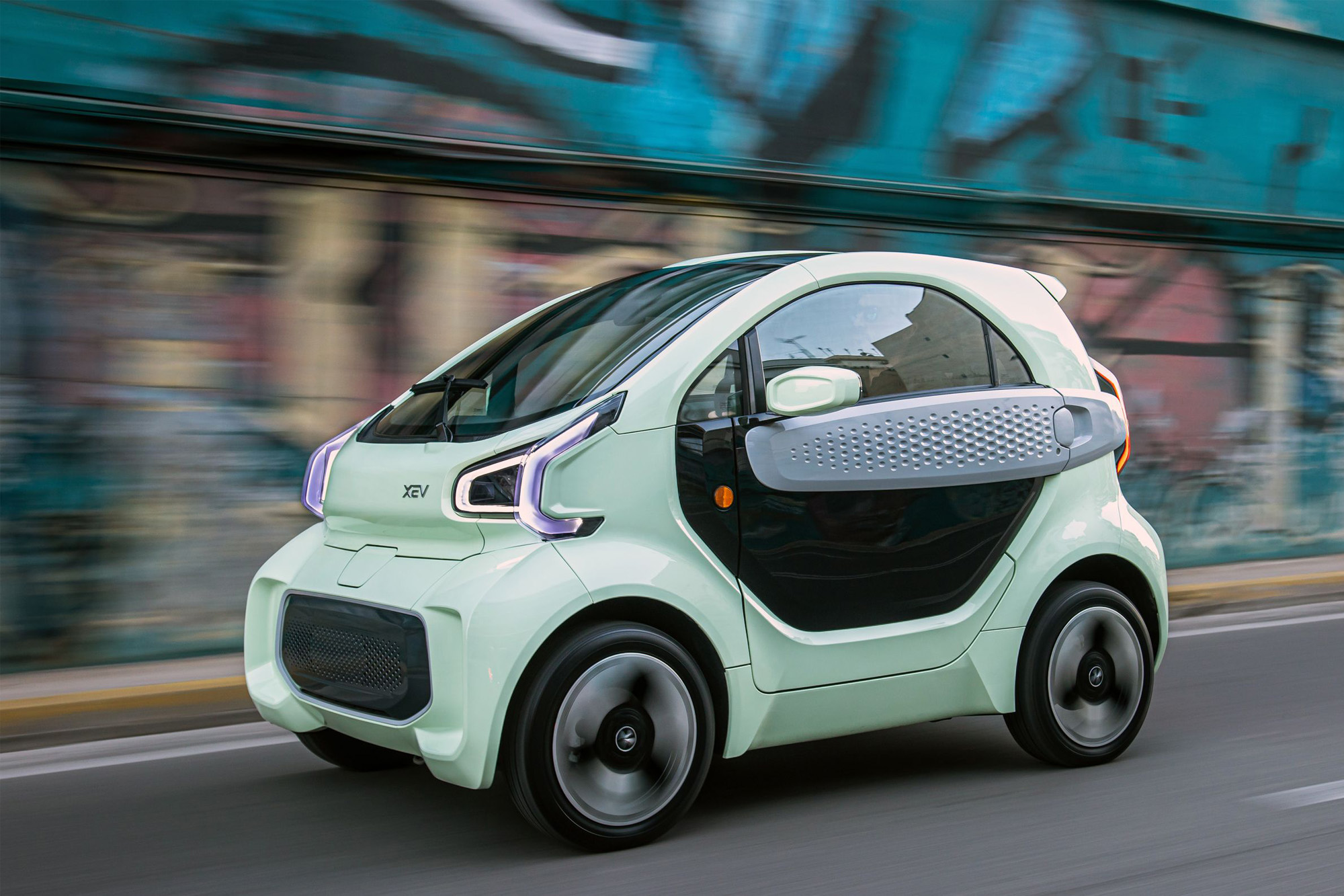 XEV YOYO: Έτσι κατασκευάζεται το ηλεκτρικό microcar