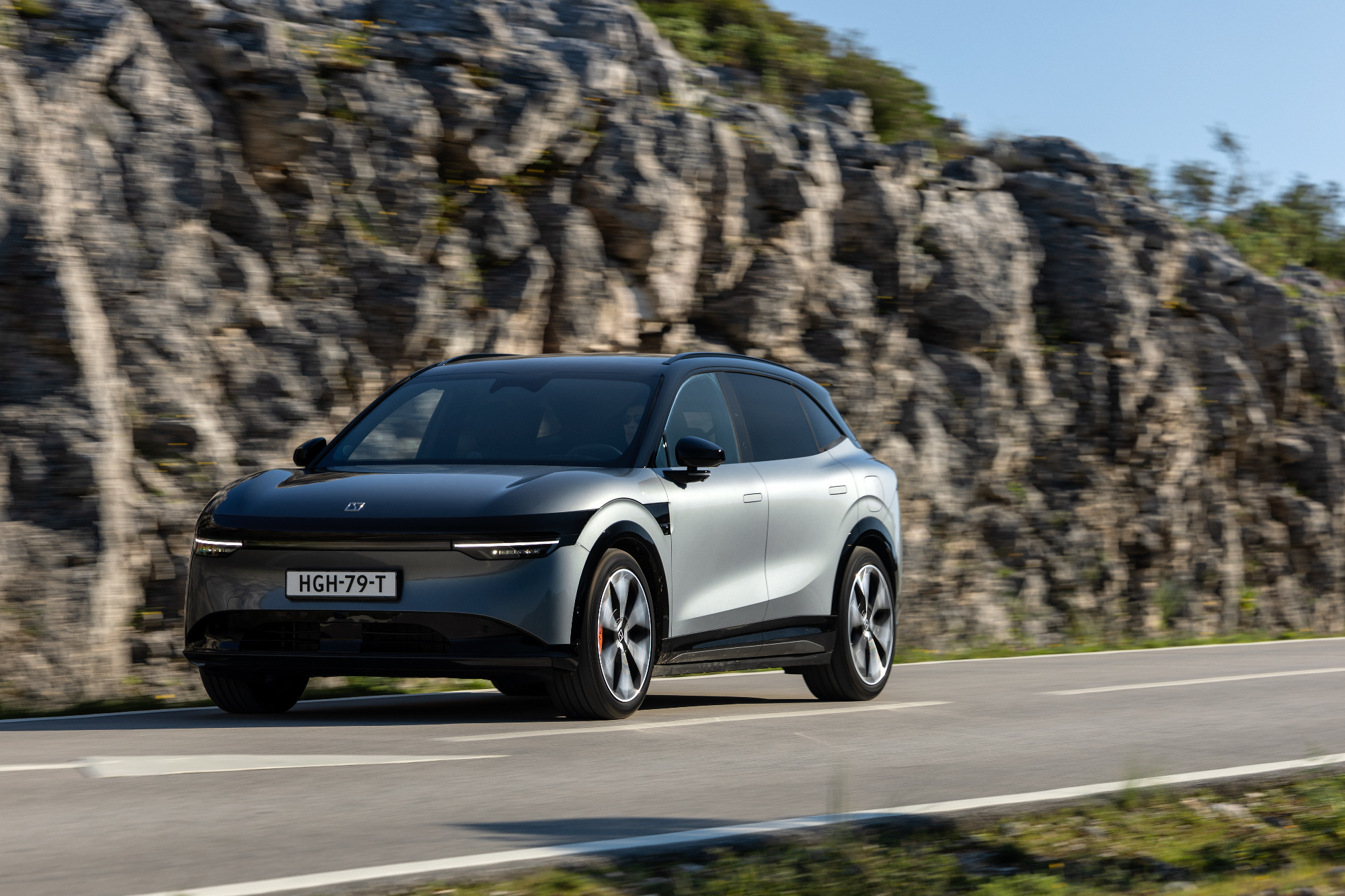 H Zeekr ήρθε στην Ελλάδα με τρία νέα μοντέλα [+τιμές]